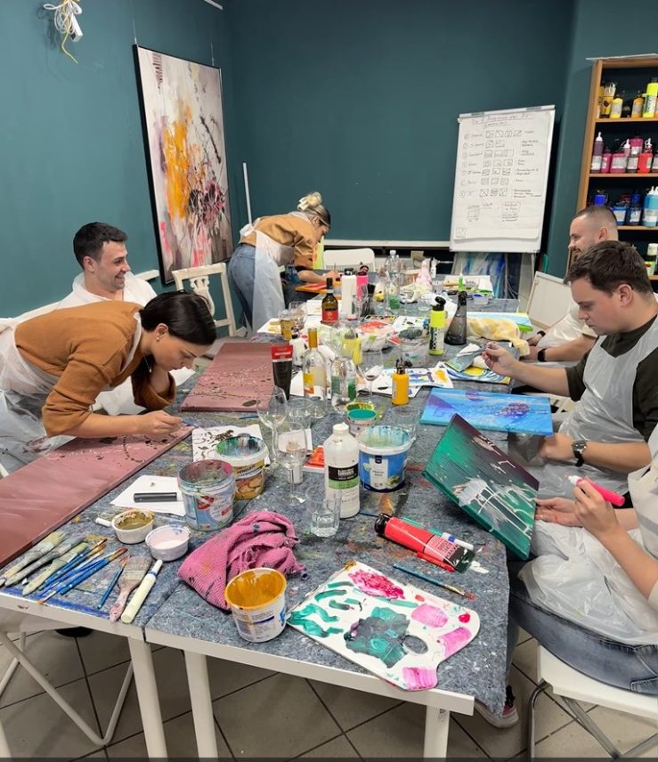 Paint and Sip Events im herzo ArtSpace